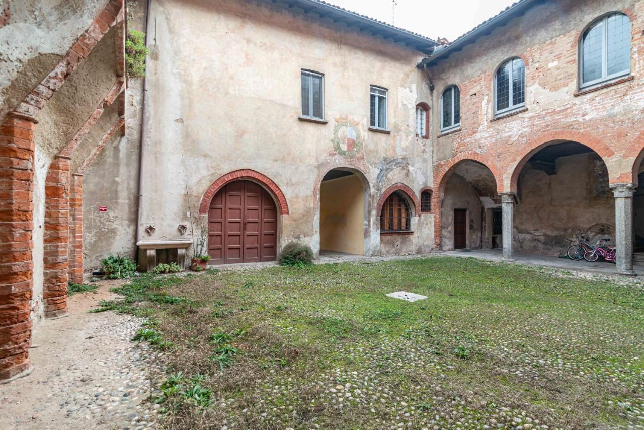 House Of Foscolo - Palazzo Cornazzani - By Host4U Apartment Pavia Exterior photo