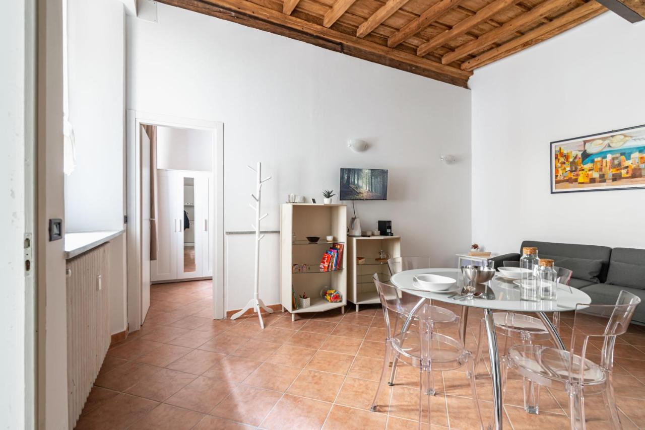 House Of Foscolo - Palazzo Cornazzani - By Host4U Apartment Pavia Exterior photo