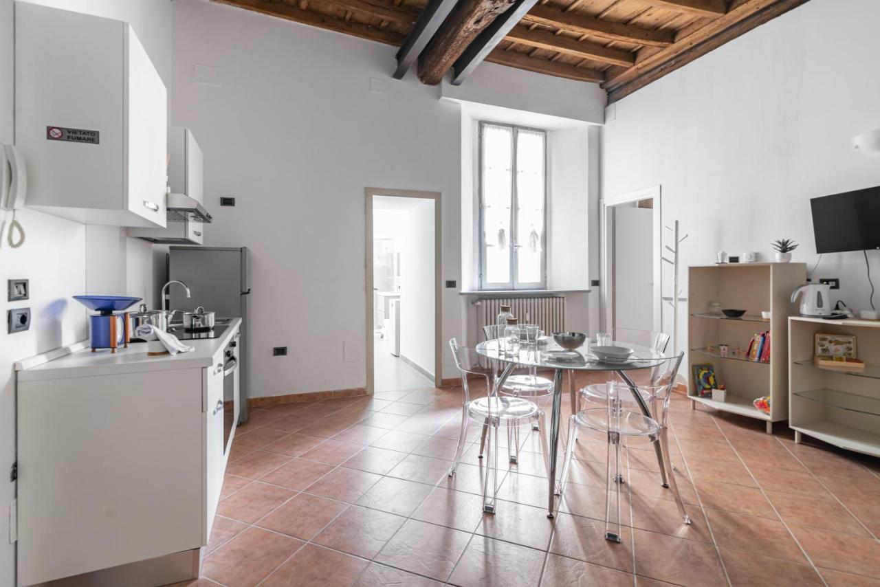 House Of Foscolo - Palazzo Cornazzani - By Host4U Apartment Pavia Exterior photo